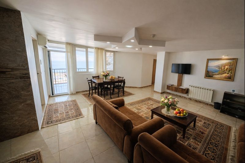 Spacious living and dining area